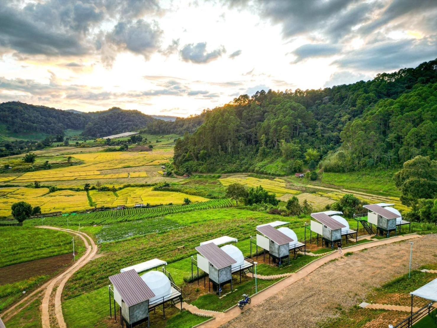 Ban Na Pa Paek สวนไร่รุ่งอรุณ Suan Rai Rungarun酒店 外观 照片